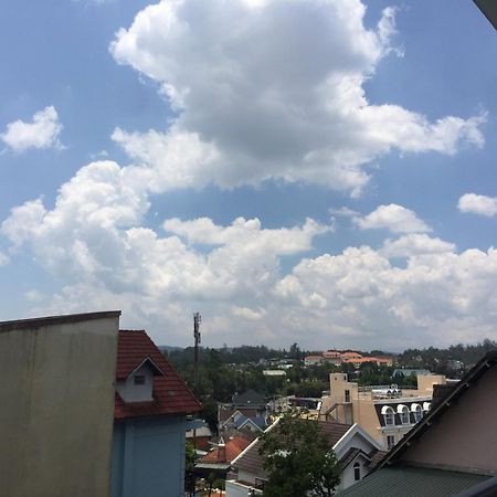 Khu Chi Lăng Monaco Hotel מראה חיצוני תמונה